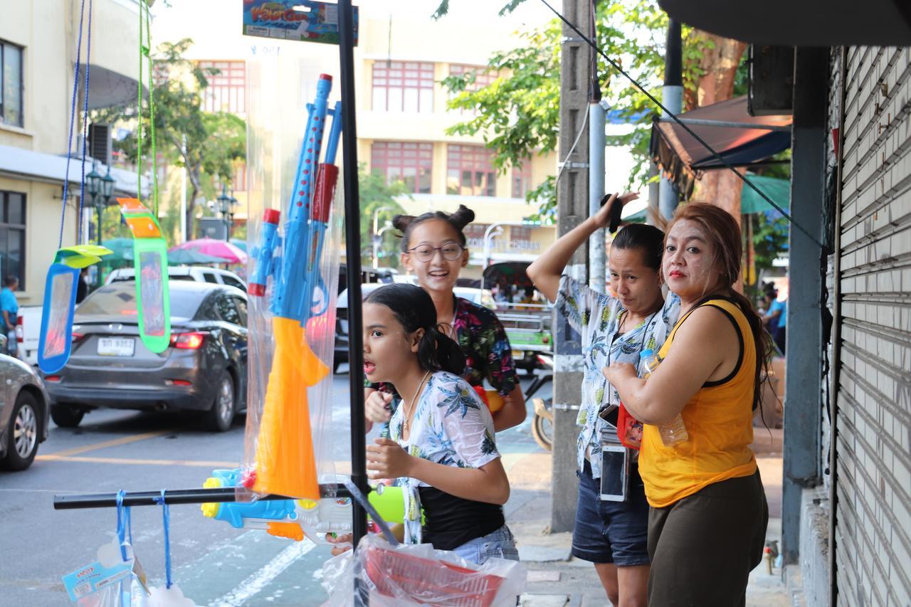 Ama Hostel Bangkok Exterior foto